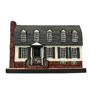 Brandywine Collectibles Williamsburg Collection King's Arms Tavern